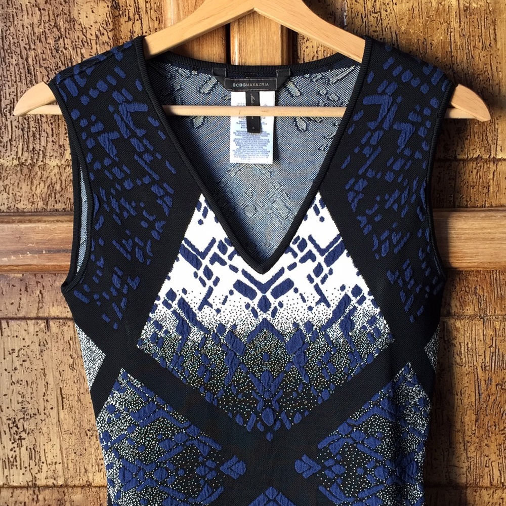 BCBGMaxazria Gari Gradient Geometric Jacquard
